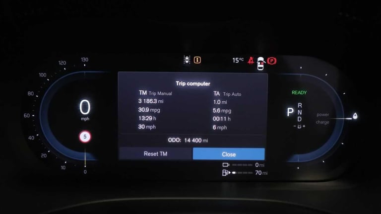 2024 Volvo XC60 2.0h T8 Recharge 18.8kWh Ultimate Dark Auto AWD Euro 6 (s/s) 5dr ESTATE Petrol/El...