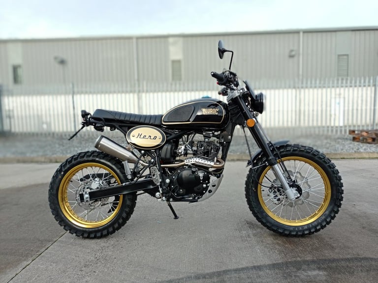 image for Bluroc Hero 125 Retro British 125cc Scrambler Delivery & Finance UK/IRE 