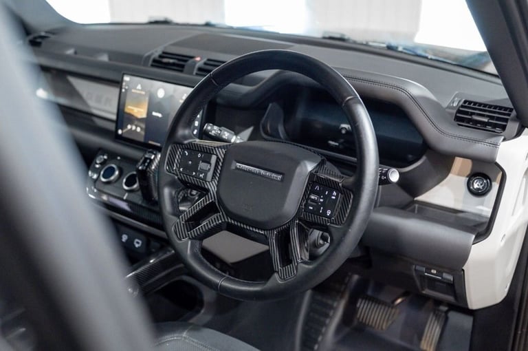 2023 Land Rover Defender 3.0 D300 MHEV X-Dynamic HSE SUV 5dr Diesel Auto 4WD Euro 6 (s/s) (300 ps...
