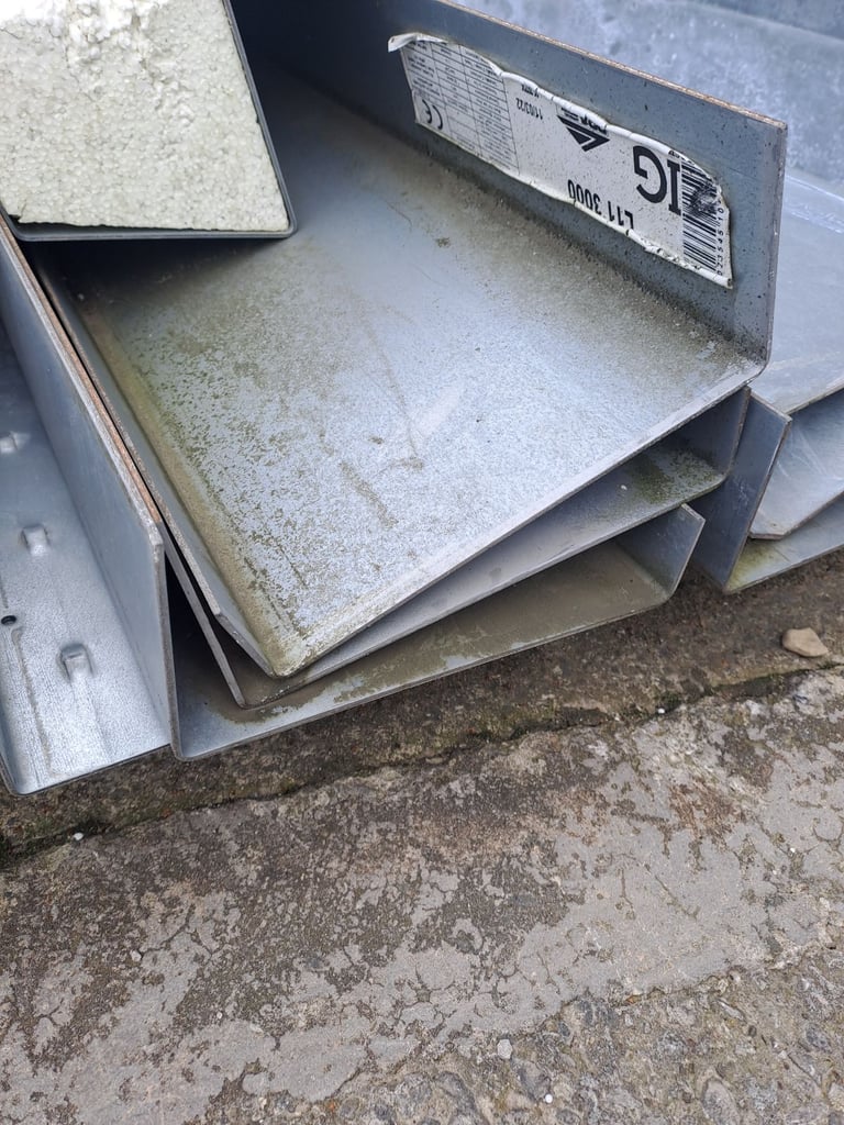 image for IG Steel lintel. L11. 3000mm