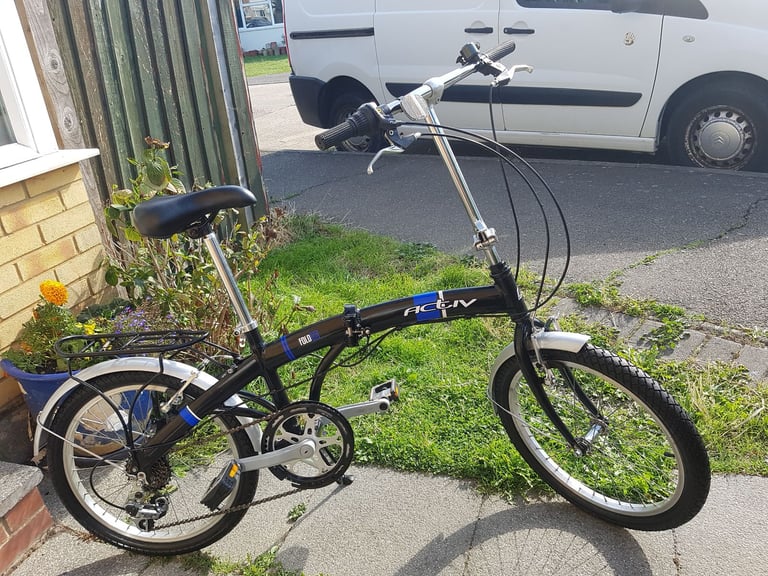 ADULT 20" WHEEL FOLDING BIKE ALUM FRAME IN GOOD WORKING CONDITION