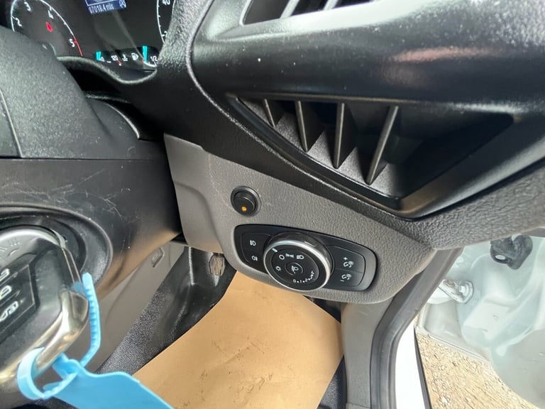 2020 70 FORD TRANSIT CONNECT 1.5 230 ECOBLUE TREND CREW VAN DOUBLE CAB 6DR DIESE