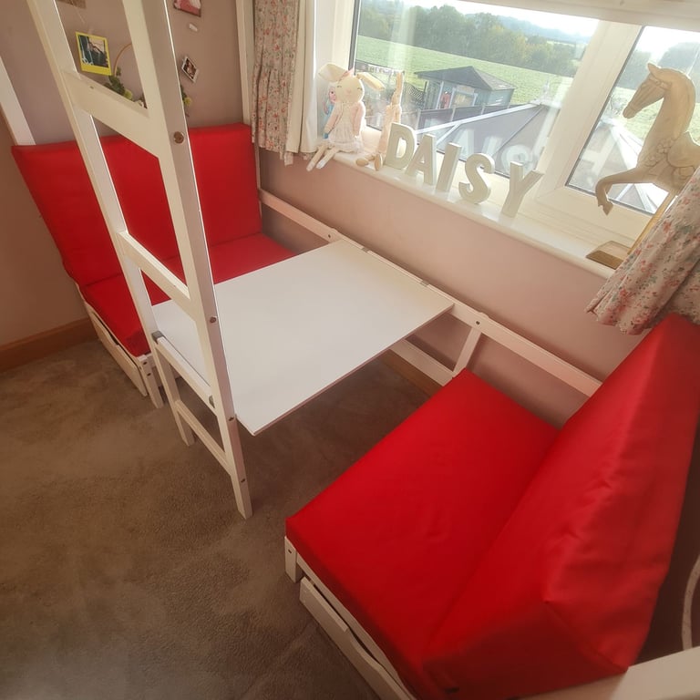 Noa & Nani High Sleeper Cabin Bed with Underseating Area and Storage Drawers, Very Good Condition 