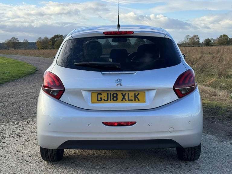 2018 Peugeot 208 1.2 PureTech Allure Premium 5dr HATCHBACK Petrol Manual