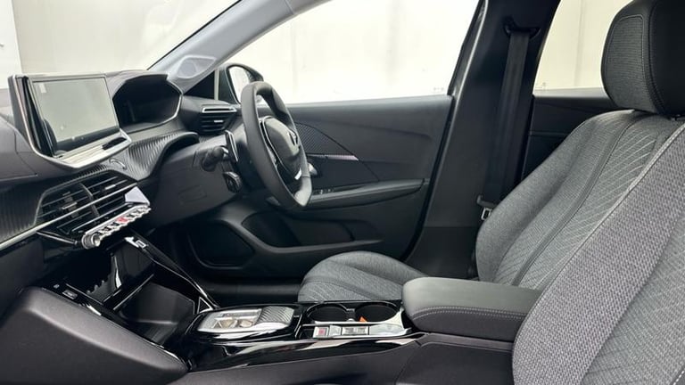 2025 Peugeot 208 1.2 HYBRID Allure Hatchback 5dr Petrol Hybrid e-DSC6 Euro 6 (s/s) (100 ps)  Hatc...