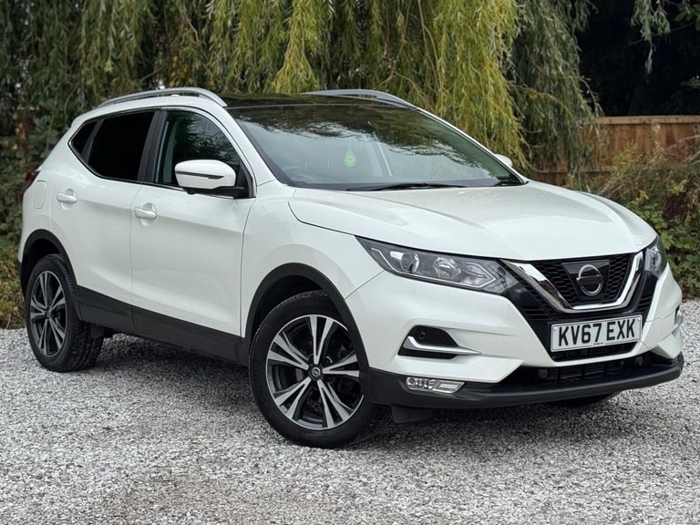image for 2017 Nissan Qashqai 1.2 DIG-T N-Connecta XTRON Euro 6 (s/s) 5dr HATCHBACK Petrol Automatic