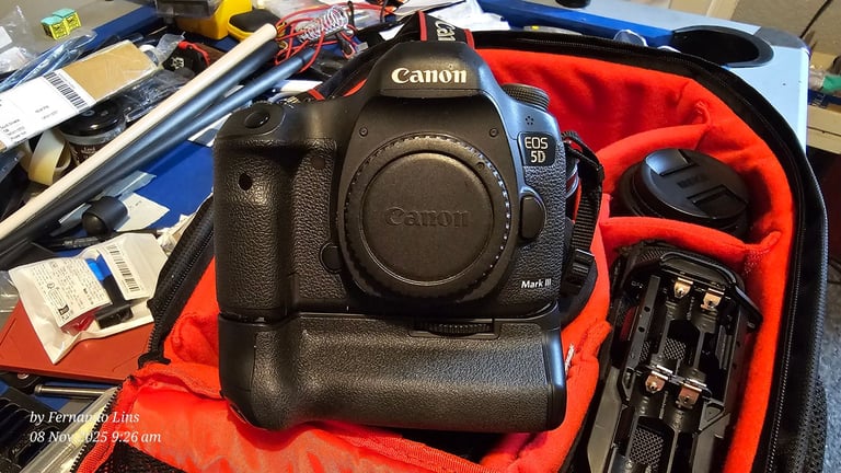 image for Canon EOS 5 Mark III (Professional / Complete) 