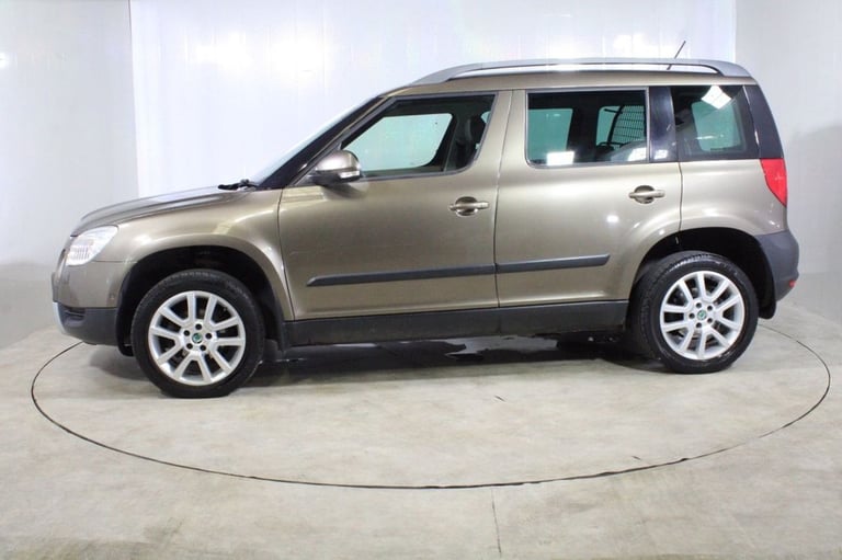 2012 61 SKODA YETI 2.0 TDI ELEGANCE SUV 5DR DIESEL DSG 4WD EURO 5 (140 PS) DIESE