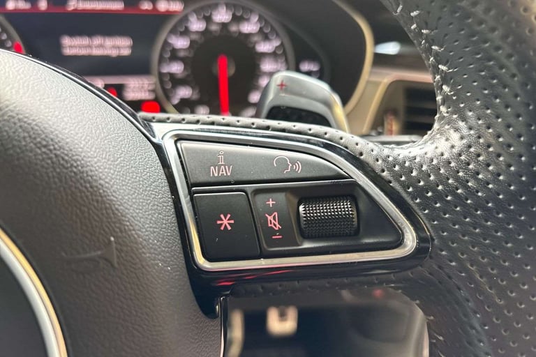  Audi RS6 4.0T FSI Quattro RS 6 5dr Tip Auto Estate Petrol Automatic