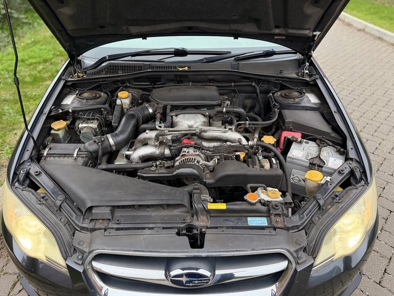 Subaru legacy 2.0 Estate ulez low miles new mot 