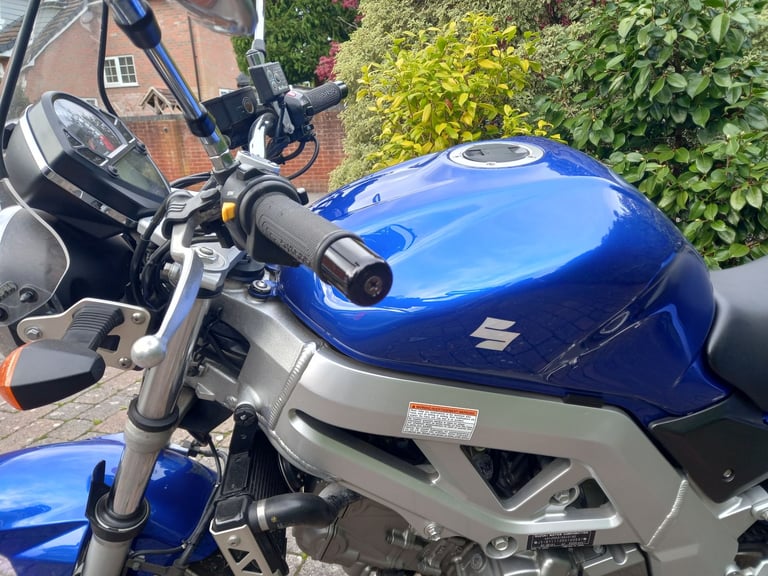 Suzuki SV650 k4 2004 19830 miles One Lady Owner