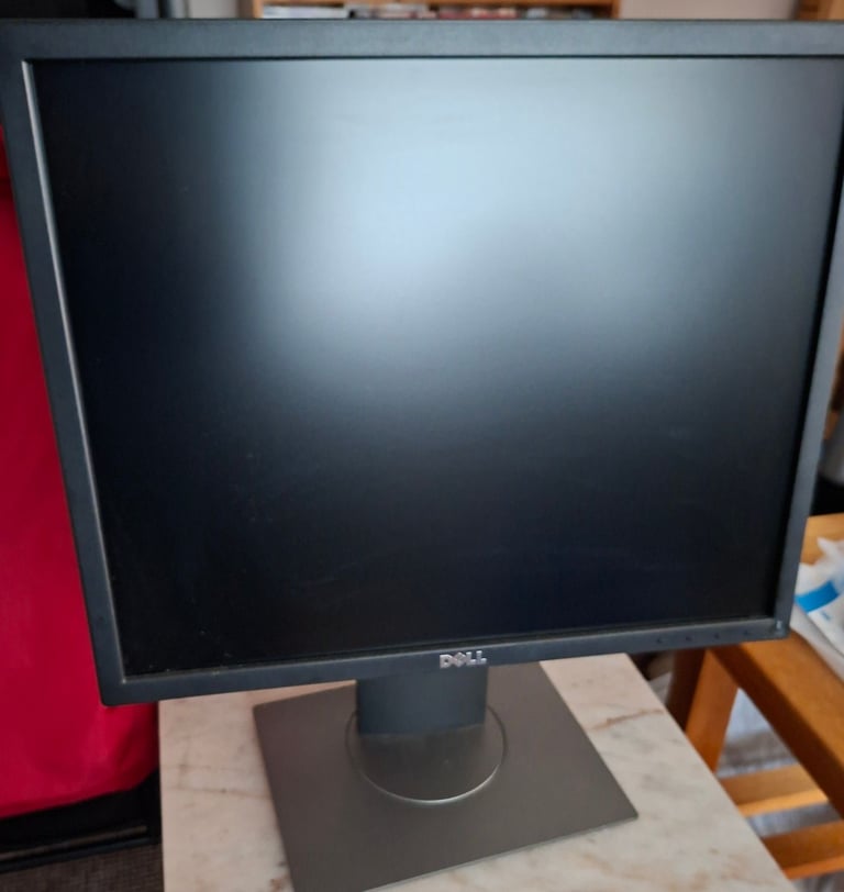 image for Dell P1917S 48cm (18.9") Monitor - Black
