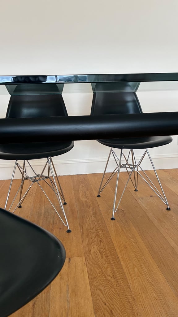 Le Corbusier style LC6 glass top dining table and chairs 