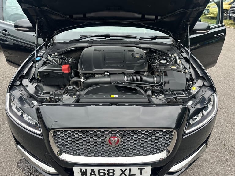 2018 Jaguar XF 2.0i Portfolio Sportbrake Auto Euro 6 (s/s) 5dr ESTATE Petrol Automatic