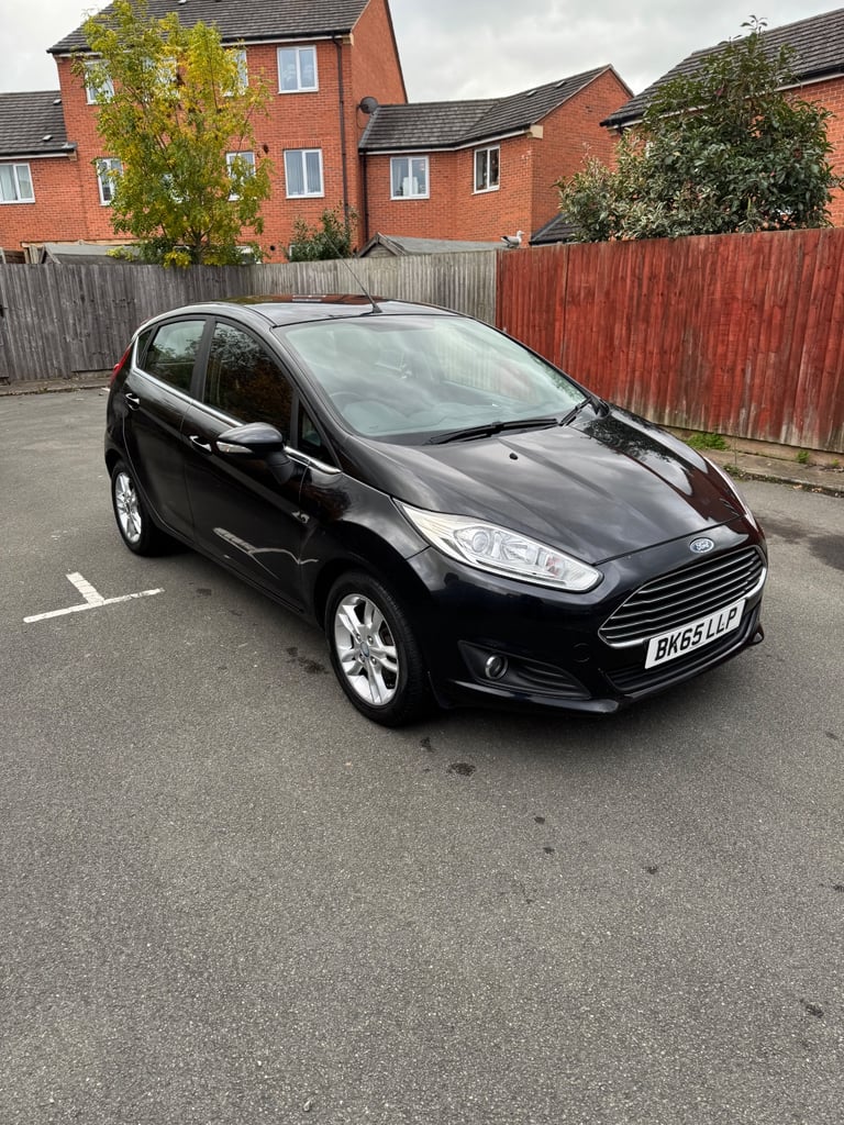 Ford, FIESTA, EcoBoost Zetec, 5dr, Hatchback, 2015, Manual, 998 (cc), 