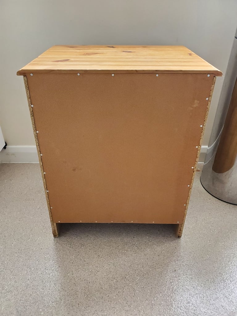 Bedside pine wood table - £10