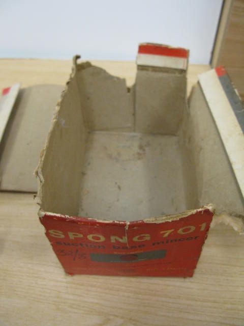 Retro Spong Mincer . Model 701