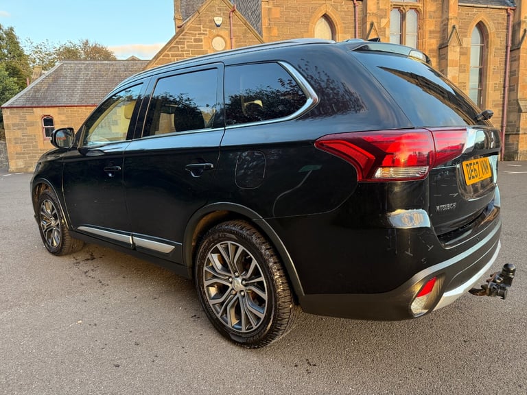 2017 Mitsubishi Outlander 2.2 DI-D 3 5dr Auto ESTATE Diesel Automatic