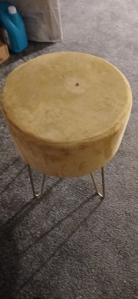 stool and mirror on offer for a penny - Treherbert