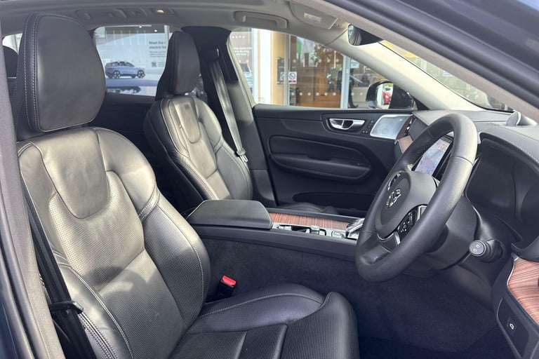2023 Volvo XC60 2.0 B5 MHEV Ultimate SUV 5dr Petrol Hybrid Auto AWD Euro 6 (s/s) (250 ps) ESTATE ...