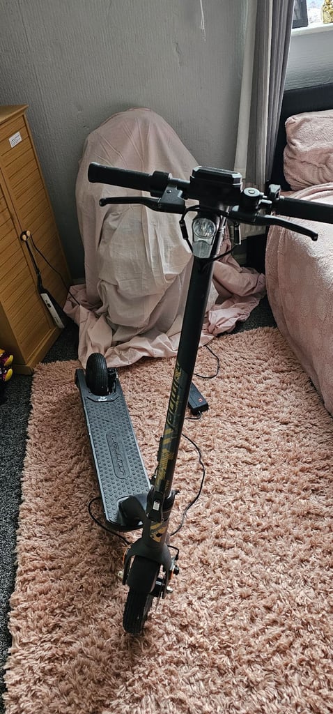 Carrera Impel Electric Scooter SPARES AND REPAIR ONLY 