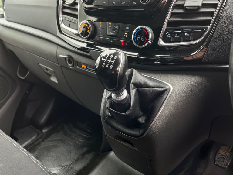 2021 Ford Transit Custom Transit Custom 2.0 EcoBlue 130ps Low Roof Limited Van Van DIESEL Manual