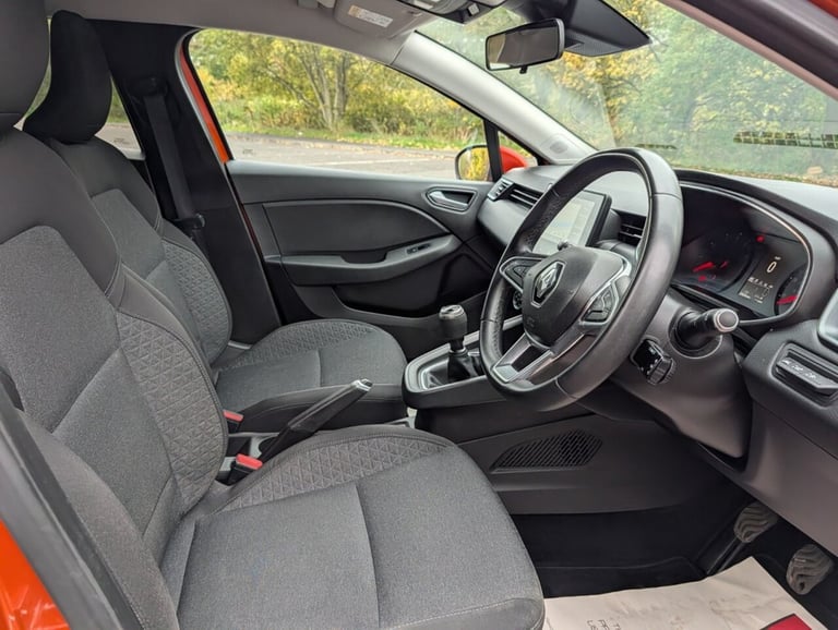 2021 Renault Clio 1.0 TCe Iconic Hatchback 5dr Petrol Manual Euro 6 (s/s) (100 ps) Hatchback Petr...