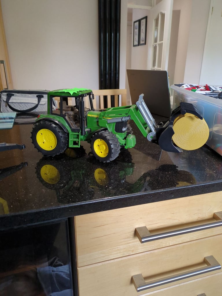 Tractor toy with trailer