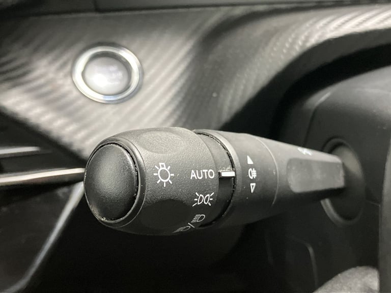 2022 Peugeot 2008 1.2 PureTech Active Premium 5dr Estate PETROL Manual
