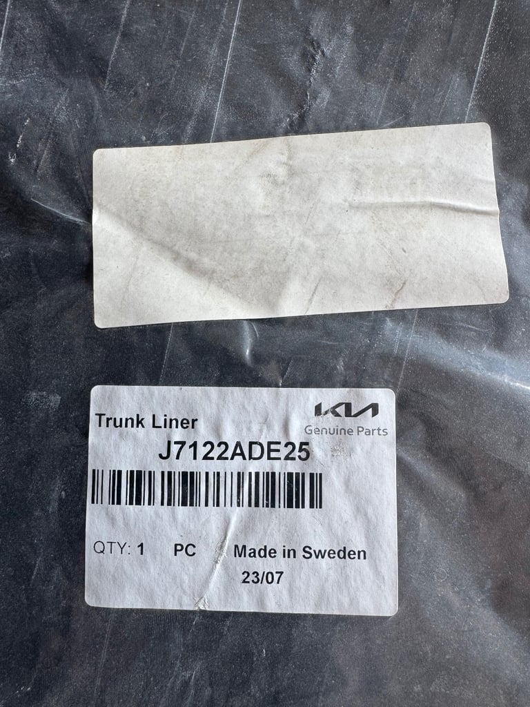 Kia proceed genuine trunk linner new