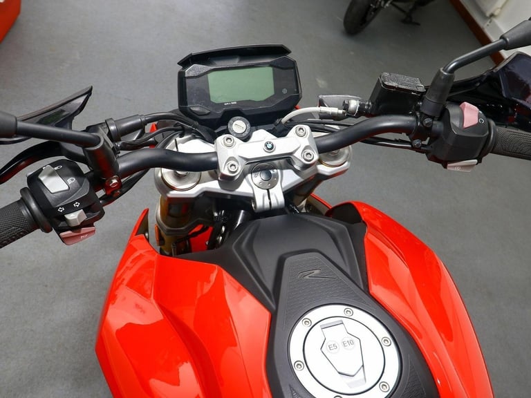 2019, '19 reg. BMW G310R. ONLY 7,332 MILES. A2 Legal. Superb Value £2,695