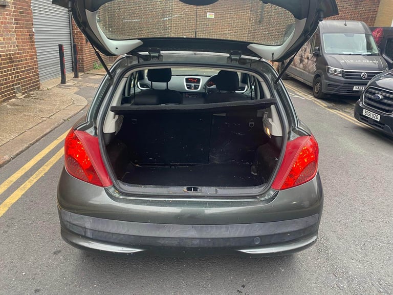 Peugeot, 207, Hatchback, 2008, Manual, 1360 (cc), 5 doors