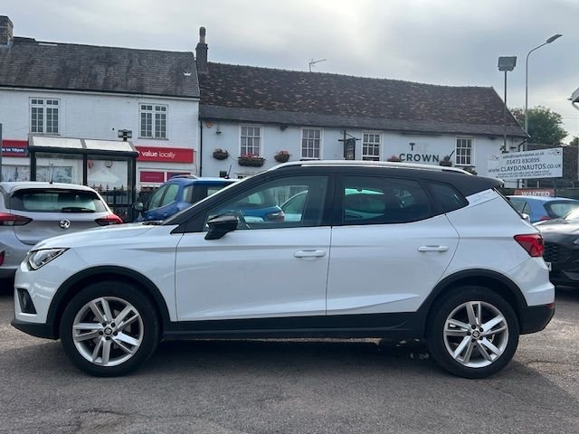 2019 SEAT Arona 1.6 TDI FR SUV 5dr DIESEL EURO 6 (s/s) (115 ps) WITH SERVICE HISTORY  HATCHBACK D...