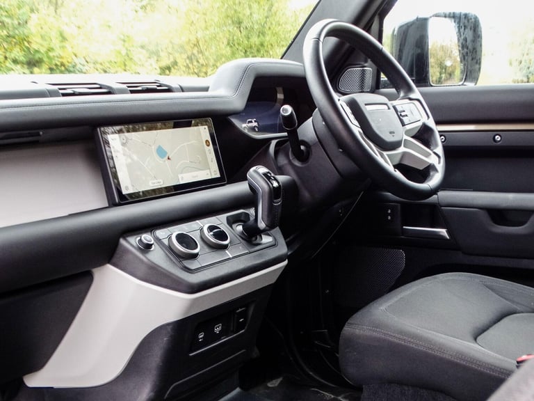 2024 Land Rover Defender 90 3.0 D250 MHEV Hard Top SUV Auto 4WD SWB Euro 6 (s/s) 3dr PANEL VAN Di...