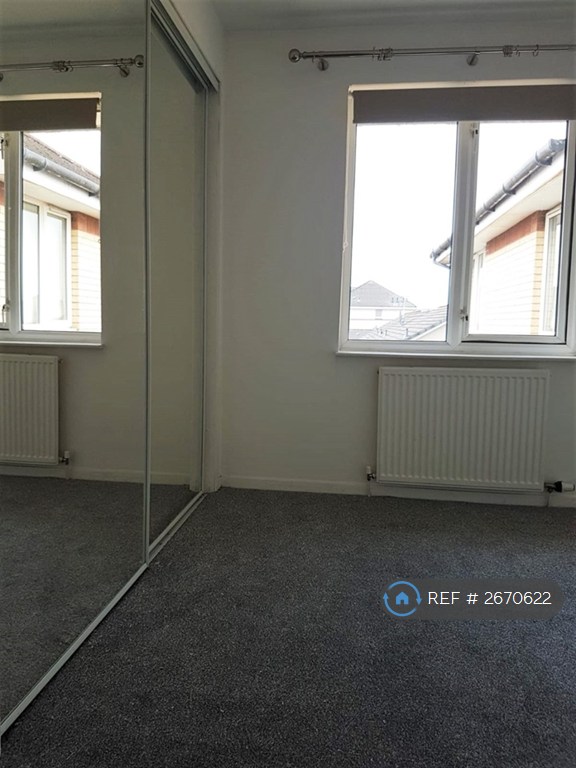 2 bedroom flat in Bulldale Street, Glasgow, G14 (2 bed) (#2670622)