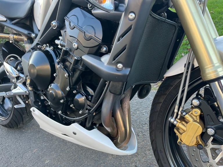 TRIUMPH STREET TRIPLE 675, 2010(10), 10,825 MILES, FSH, EXTRAS, SUPERB, £3695