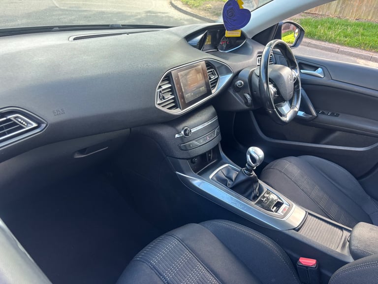 Peugeot, 308, Estate, 2015, Manual, 1560 (cc), 5 doors