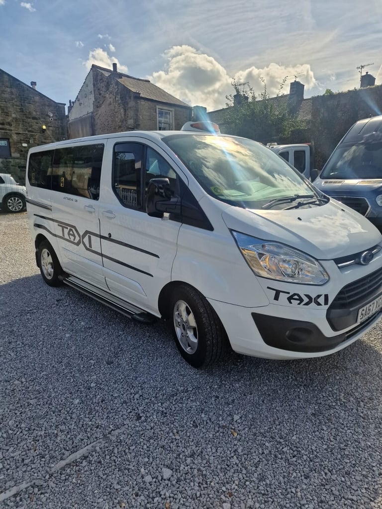 2017 Ford Tourneo Custom 2.0 TDCi 130ps Low Roof 8 Seater Titanium Auto minibus no vat  Minibus D...