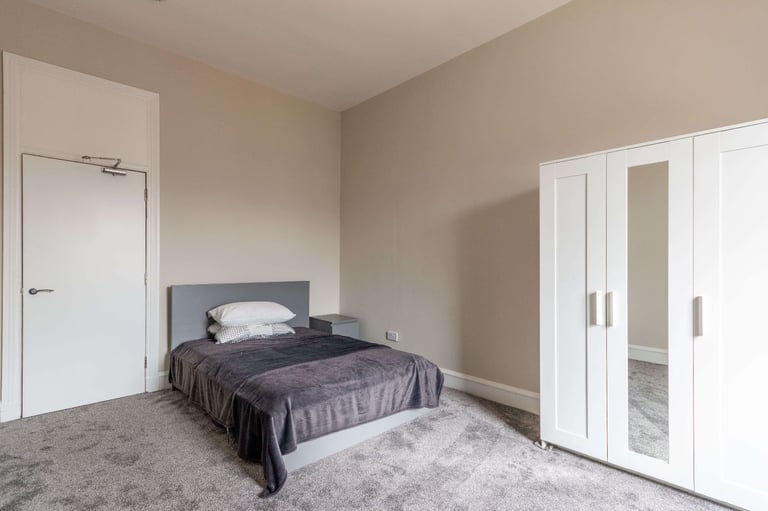  Fantastic, 3 bedroom, HMO flat on Leith Walk – available soon