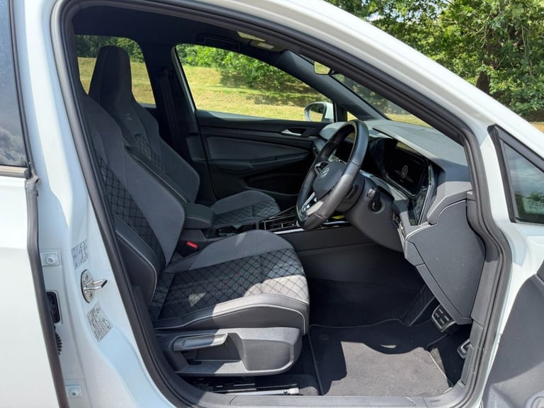 2023 Volkswagen Golf 2.0 TDI R-Line Hatchback 5dr Diesel DSG Euro 6 (s/s) (150 ps) Hatchback Dies...