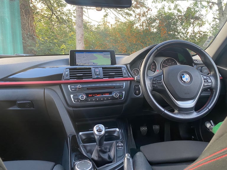 2015 BMW 3 Series 320d Sport 4dr [Business Media] SALOON Diesel Manual