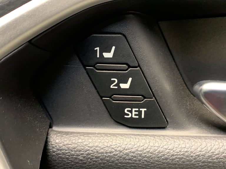 2019 Toyota RAV4 2.5 VVT-h Excel SUV 5dr Petrol Hybrid CVT Euro 6 (s/s) (218 ps) - HEATED SE Suv ...