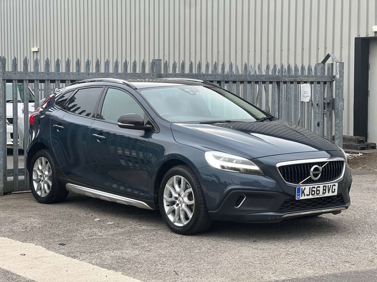 image for 2017 Volvo V40 2.0 V40 Cross Country Professional D3 5dr Hatchback Diesel Manual