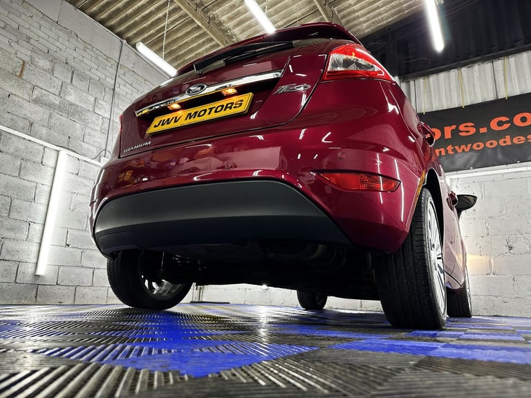 2011 Ford Fiesta 1.6 Titanium Hatchback 5dr Petrol Manual (134 g/km  118 bhp)