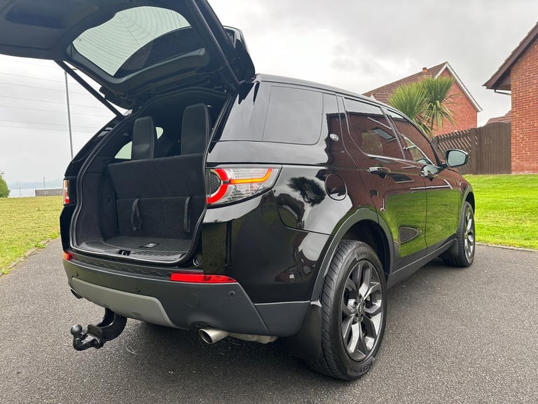 Land Rover Discovery Sport 4x4 / AUTO / 7 SEATS / HUGE SPEC 