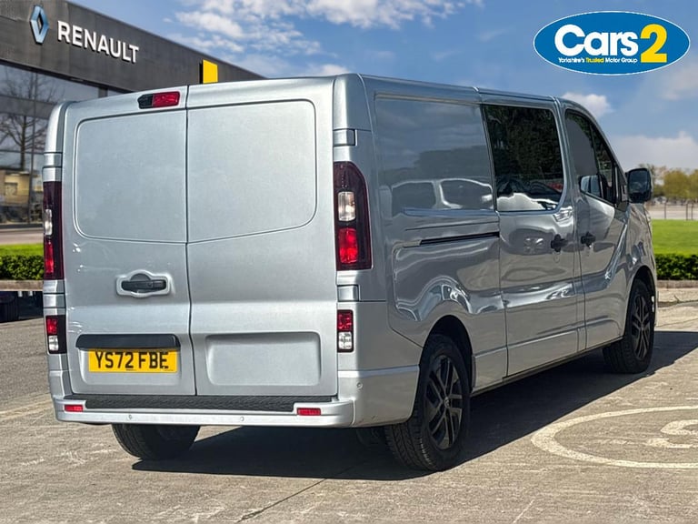 2022 Renault Trafic 270 EX 5dr Tip Auto [7 Seat] Crew Bus Diesel Automatic
