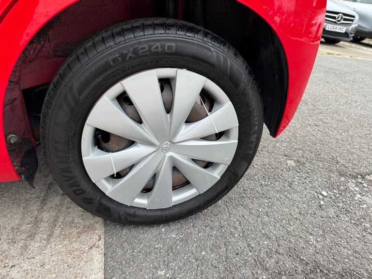 2016 Toyota AYGO 1.0 VVT-i X 5dr ULEZ  £20 Road Tax HATCHBACK Petrol Manual