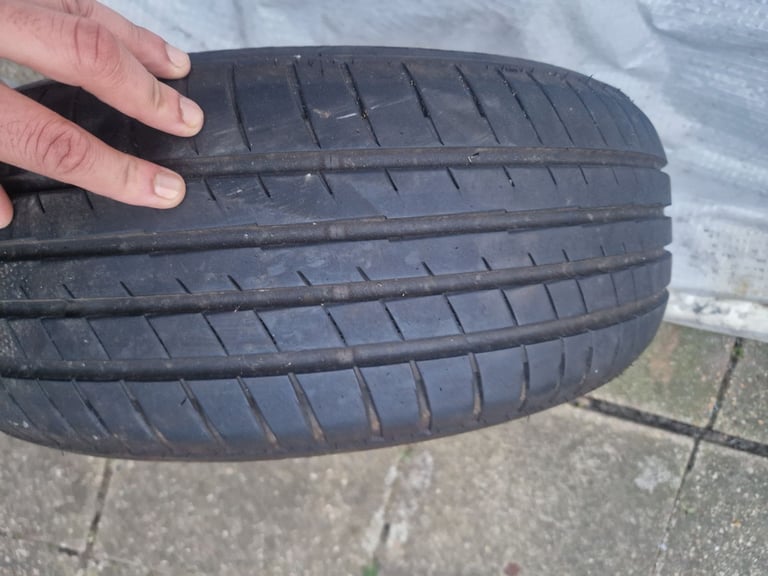 image for 205 55 r16 car tyre