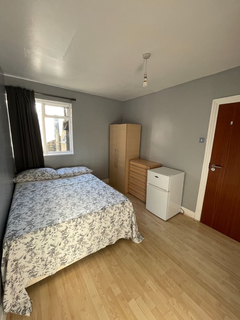 image for 🏡 Double Room in Stratford 🏡🗝