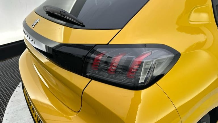 2022 Peugeot 208 1.2 PureTech Allure Premium Hatchback 5dr Petrol Manual Euro 6 (s/s) (100 p Hatc...